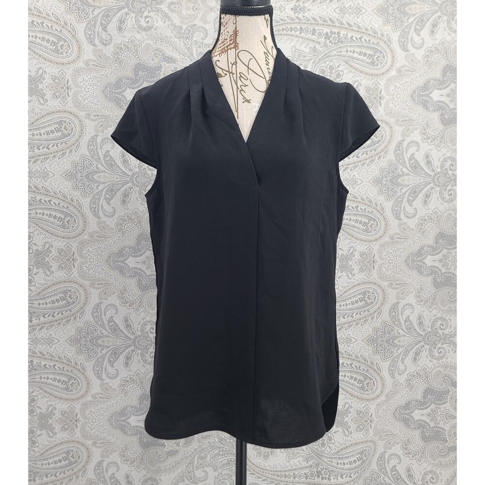 DKNY women's cap sleeve shoulder black blouse Size 6 Dark feminine Minimalist